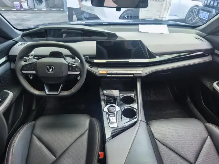 Changan UNI-V 2022 Model 1.5T Noble Model – фото 12