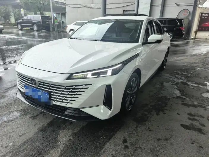 Changan Yida 2023 Model 1.5T GDI Automatic Pilot Model – фото 1