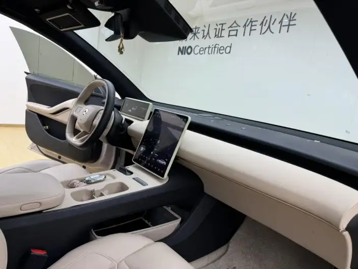 NIO ET5 2024 Model 75kWh – фото 9