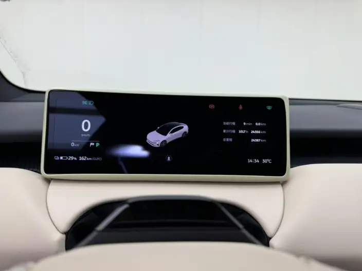 NIO ET5 2024 Model 75kWh – фото 10