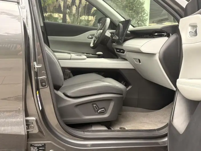 Changan UNI-Z 2025 Model 1.5T DCT Noble Model – фото 16