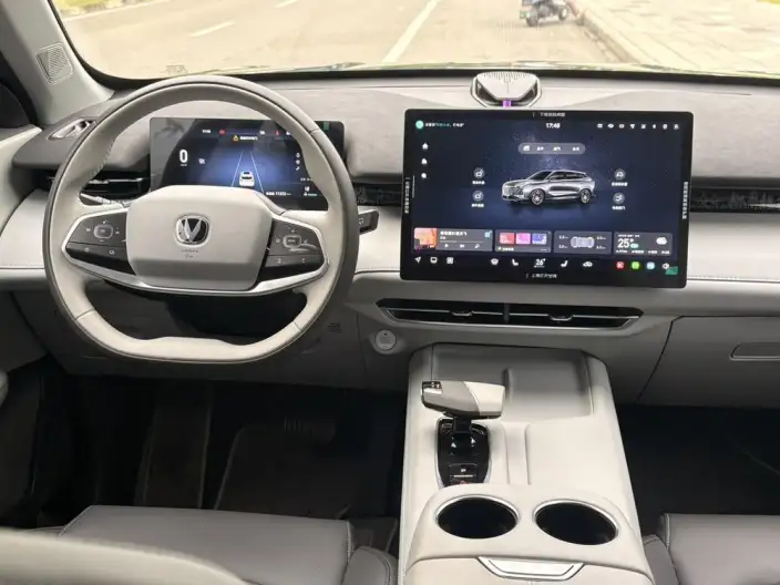 Changan UNI-Z 2025 Model 1.5T DCT Noble Model – фото 20