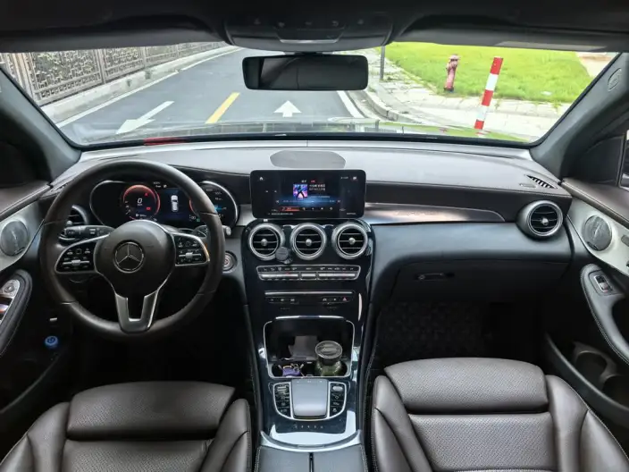 Mercedes-Benz GLC 2022 Model Facelift II GLC 260 L 4MATIC Dynamic Model – фото 9