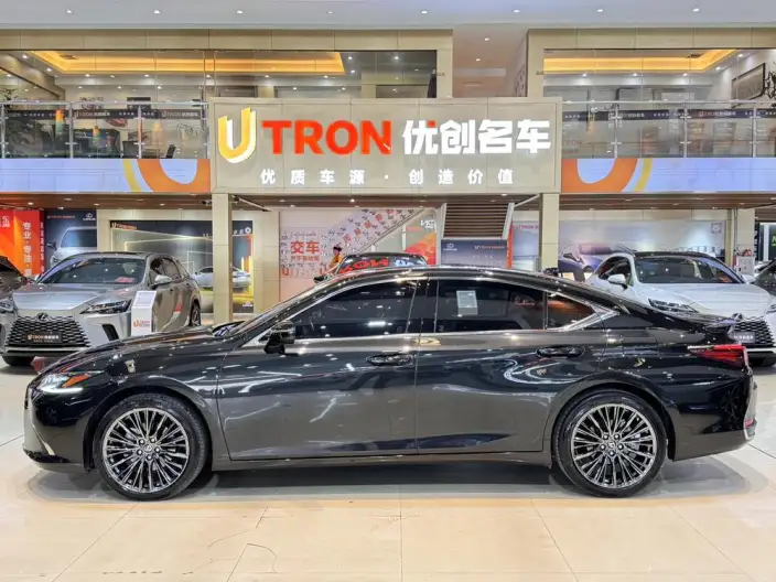 Lexus ES 2024 Model 200 Premium – фото 3