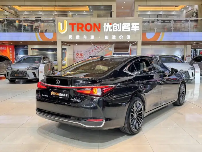 Lexus ES 2024 Model 200 Premium – фото 6