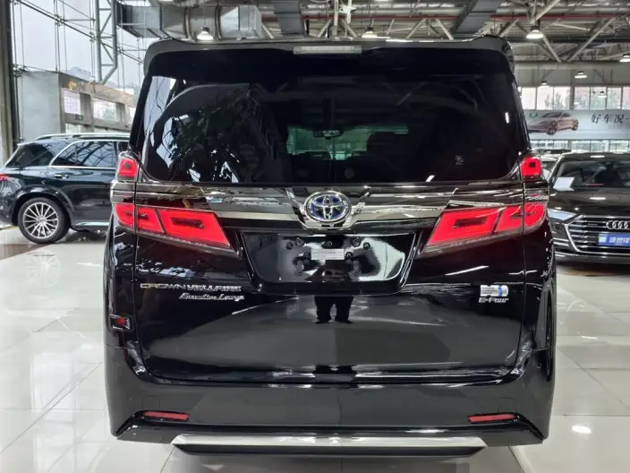 Vellfire 2023 Model Toyota Crown 2.5L Intelligent Hybrid 4WD Supreme Edition – фото 5
