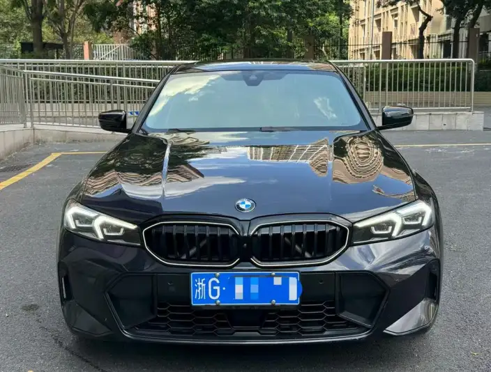 BMW 3 Series 2025 Model 330Li M Sports Night Set – фото 2