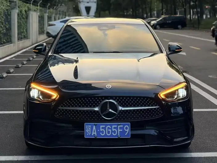 Mercedes-Benz C-Class 2023 Model C 260 L Sports Edition – фото 2