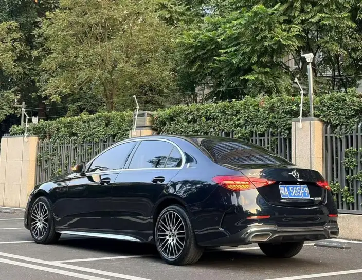 Mercedes-Benz C-Class 2023 Model C 260 L Sports Edition – фото 3
