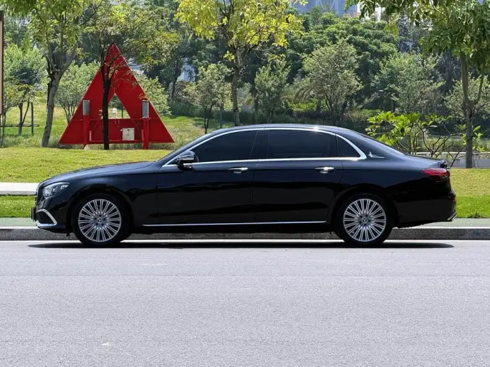 Mercedes-Benz E-Class 2021 Model E 300 L Noble Model sedan – фото 4
