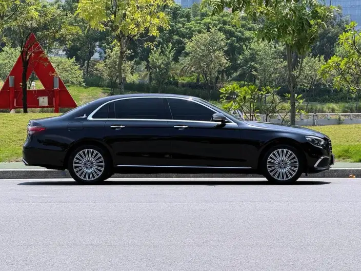 Mercedes-Benz E-Class 2021 Model E 300 L Noble Model sedan – фото 8