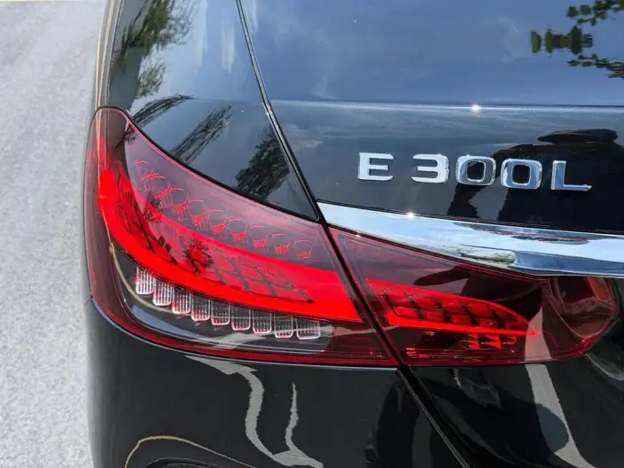 Mercedes-Benz E-Class 2021 Model E 300 L Noble Model sedan – фото 10