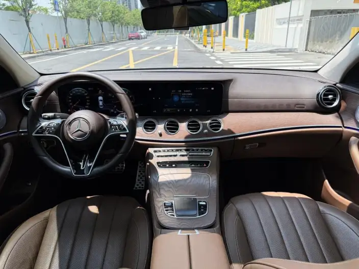Mercedes-Benz E-Class 2021 Model E 300 L Noble Model sedan – фото 21