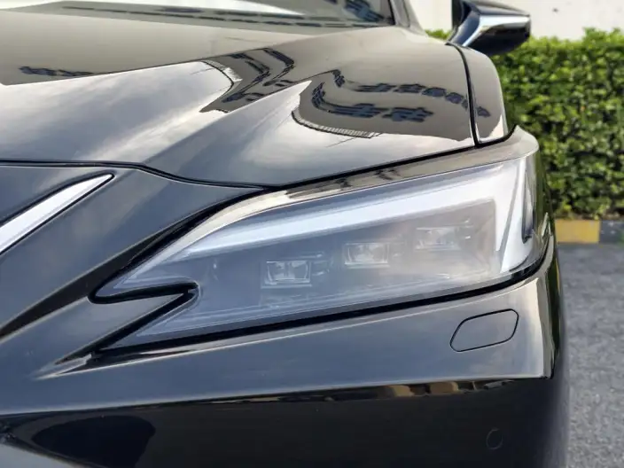 Lexus ES 2025 Model 300h Premium – фото 10