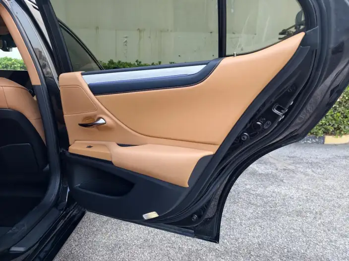 Lexus ES 2025 Model 300h Premium – фото 11