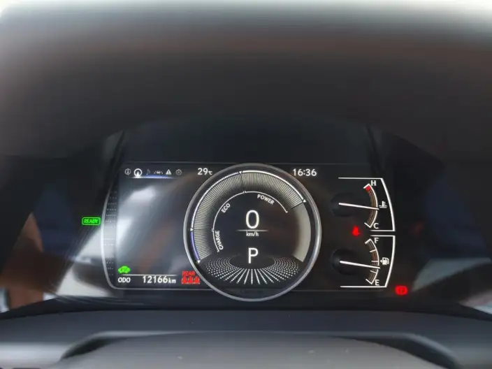 Lexus ES 2025 Model 300h Premium – фото 20
