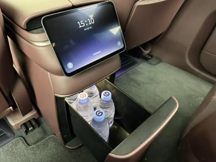 NIO ES8 2026 Model VI seat Executive Signature Edition – фото 13