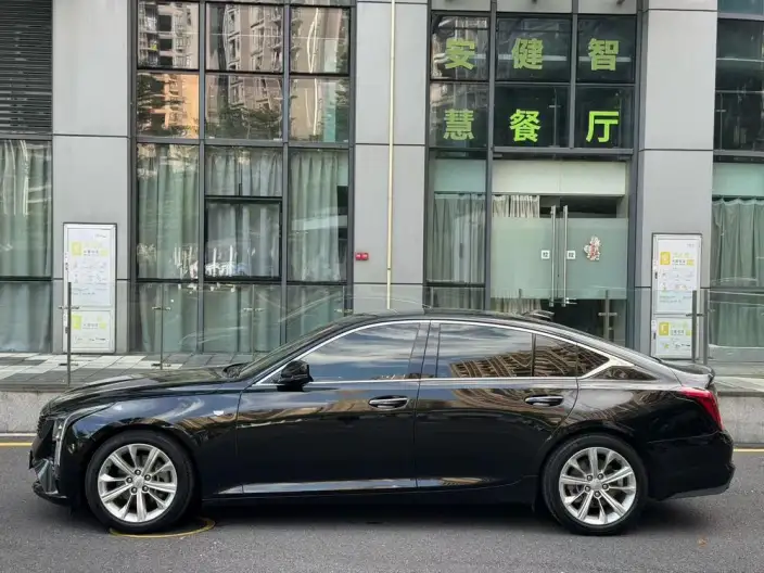 Cadillac CT5 2024 Model 28T Luxury Model Pro – фото 3