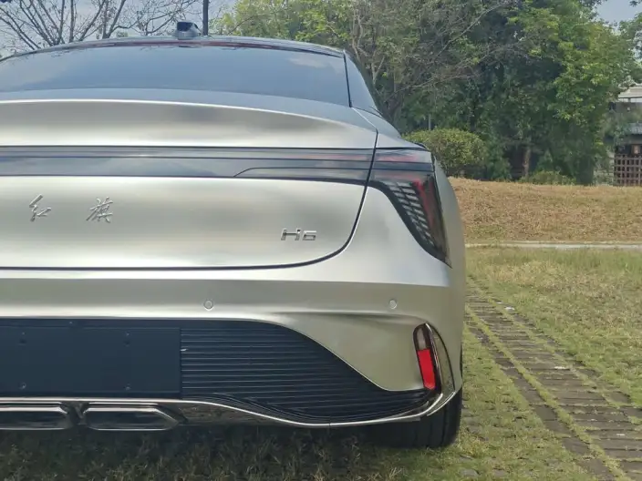 HONGQI H6 2025 Model 2.0T Zhishang Edition – фото 12