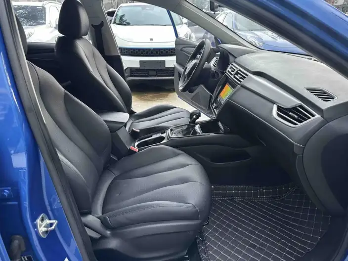 Roewe i5 2020 Model 1.5L Automatic 4G Connected Luxury Edition – фото 9