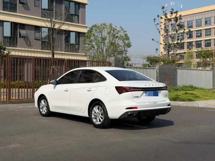 Roewe i5 2024 Model 1.5L CVT Zunrong Edition – фото 5