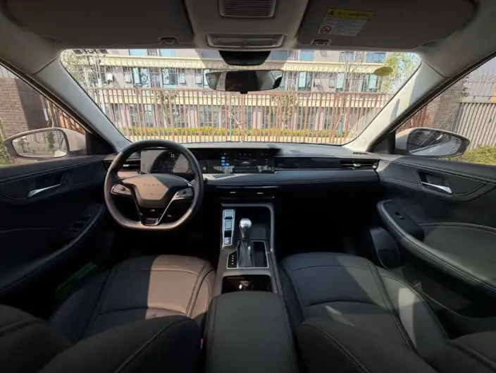 Roewe i5 2024 Model 1.5L CVT Zunrong Edition – фото 11