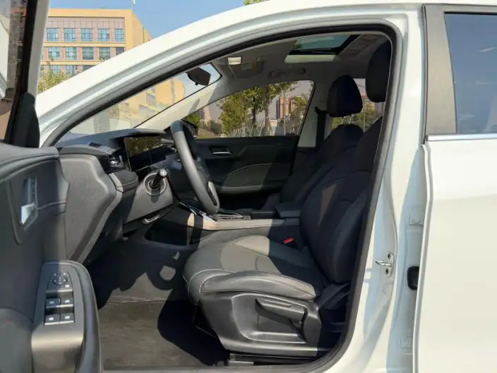 Roewe i5 2024 Model 1.5L CVT Zunrong Edition – фото 14