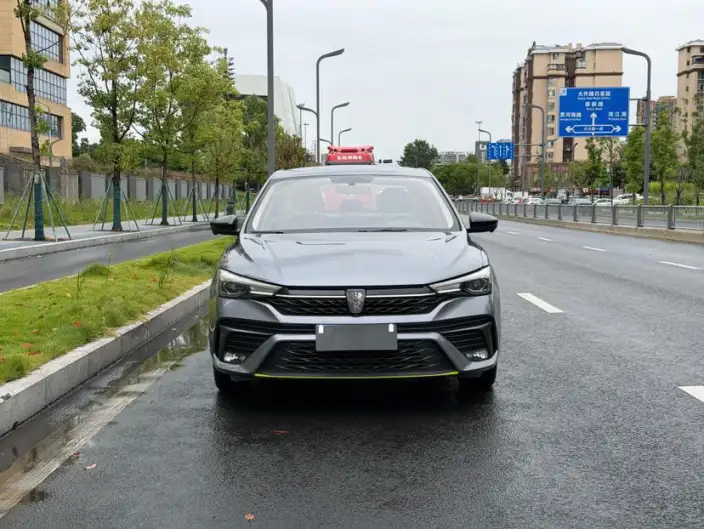 Roewe i5 2021 Model 1.5L CVT Platinum edition – фото 2
