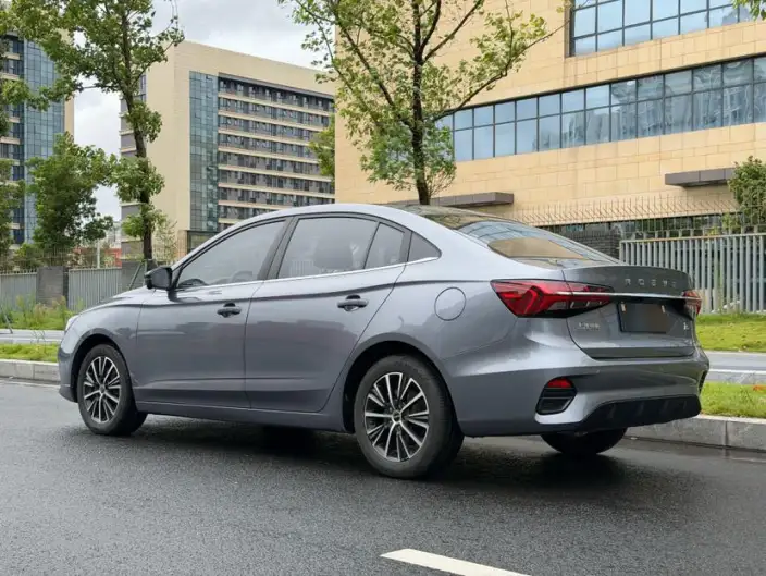 Roewe i5 2021 Model 1.5L CVT Platinum edition – фото 5