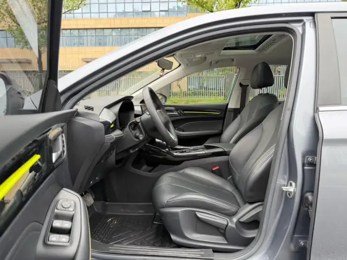 Roewe i5 2021 Model 1.5L CVT Platinum edition – фото 11