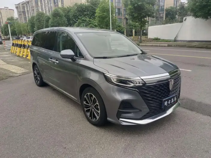 Roewe iMAX8 2022 Model 400TGI Ultimate Edition – фото 3