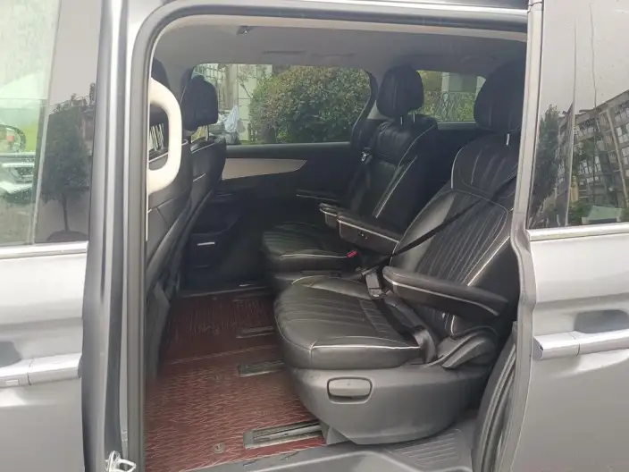 Roewe iMAX8 2022 Model 400TGI Ultimate Edition – фото 13