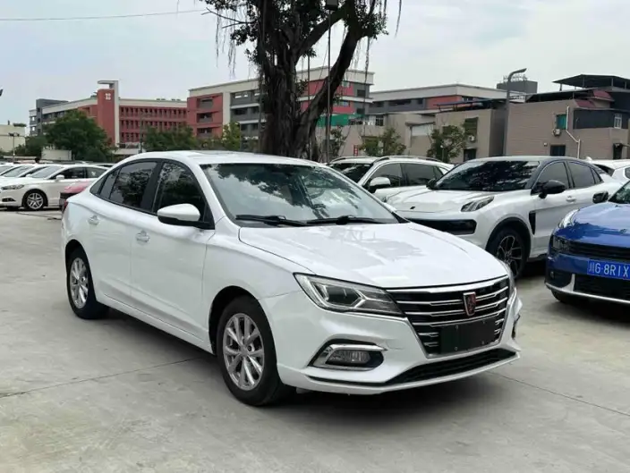 Roewe i5 2020 Model 1.5L Automatic 4G Connected Luxury Edition – фото 3