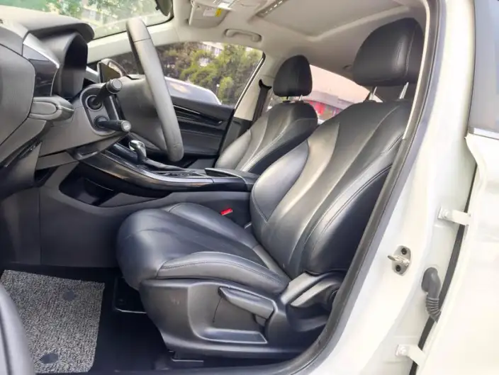 Roewe i5 2021 Model 1.5L CVT Platinum edition – фото 10