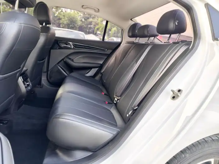 Roewe i5 2021 Model 1.5L CVT Platinum edition – фото 11