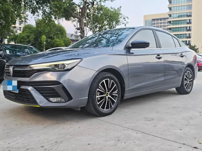 Roewe i5 2021 Model Facelift 1.5L CVT Star Glory Edition – фото 1