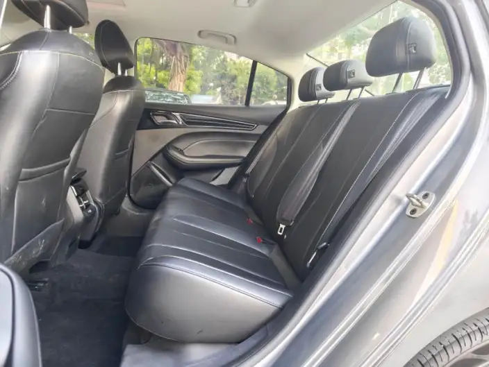 Roewe i5 2021 Model Facelift 1.5L CVT Star Glory Edition – фото 10