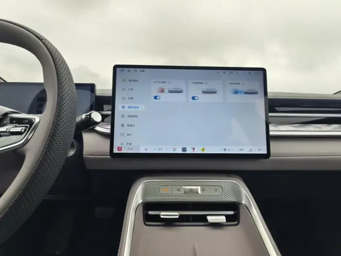 Roewe M7 DMH 2025 Model 160km Yuexiang Edition – фото 10