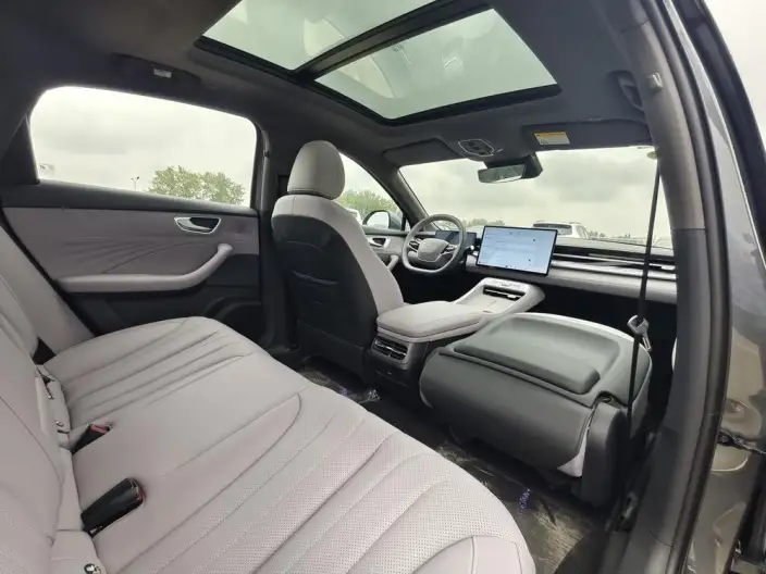 Roewe M7 DMH 2025 Model 160km Yuexiang Edition – фото 13