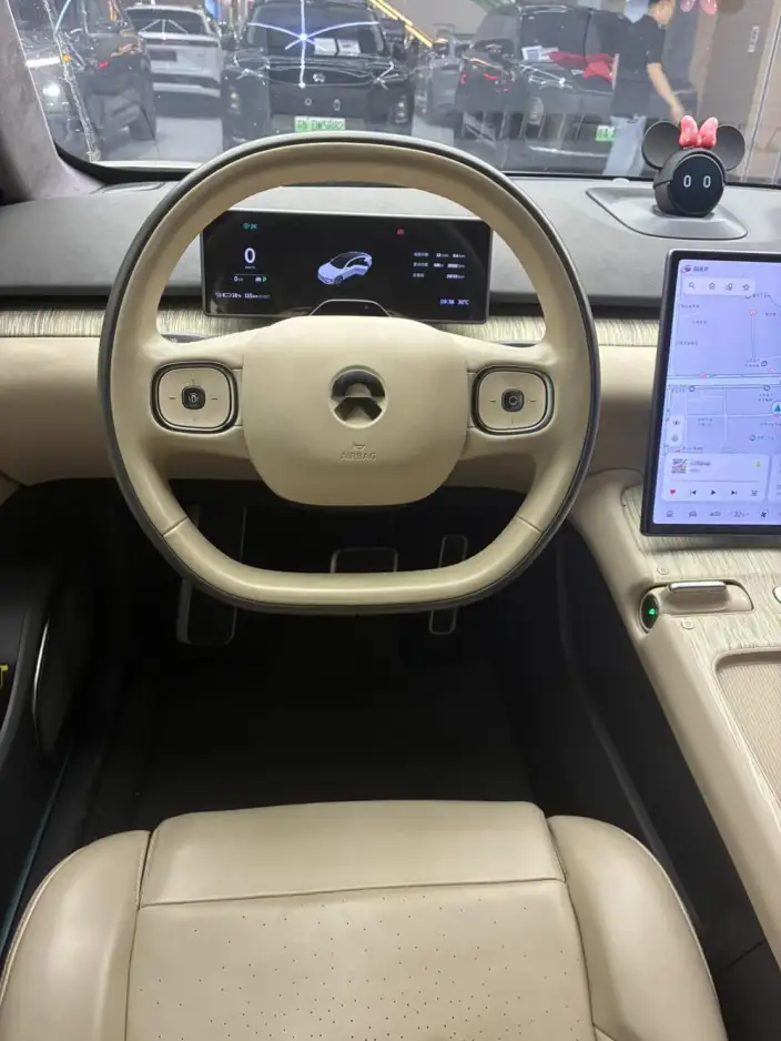 NIO ET7 2021 Model 100kWh First Edition Edition – фото 11