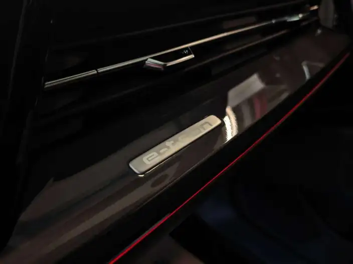 Audi Q4 e-tron 2023 Model 50 e-tron quattro Creative Edition – фото 8