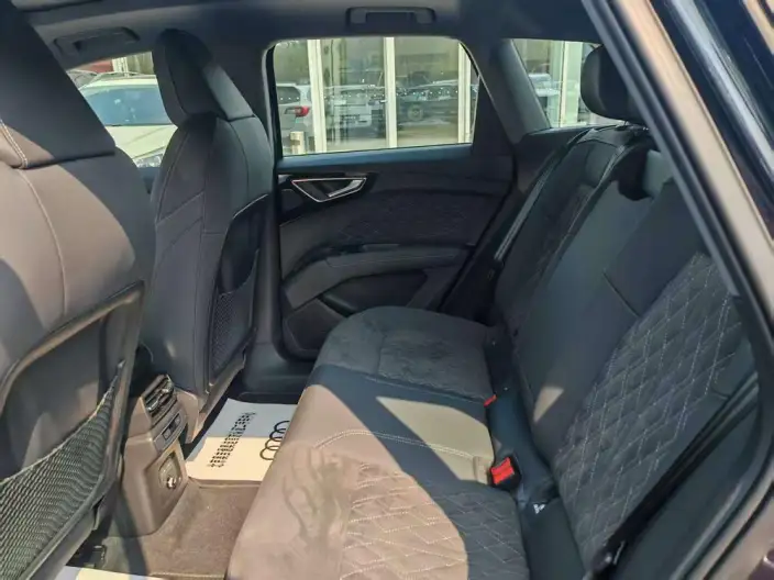 Audi Q4 e-tron 2023 Model 50 e-tron quattro Creative Edition – фото 22