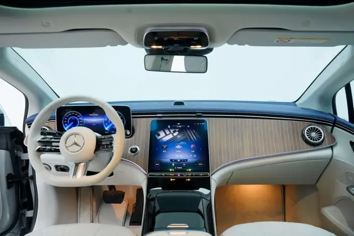 Mercedes-Benz EQE 2022 Model EQE 350 Pioneer Edition – фото 17