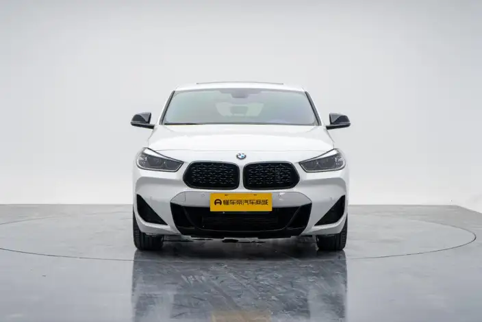 BMW X2 2021 Model Facelift sDrive25i Night Edition Edition – фото 2