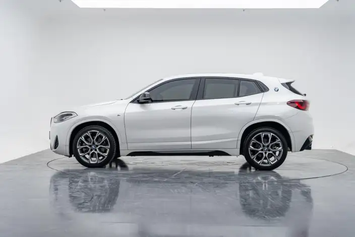 BMW X2 2021 Model Facelift sDrive25i Night Edition Edition – фото 4