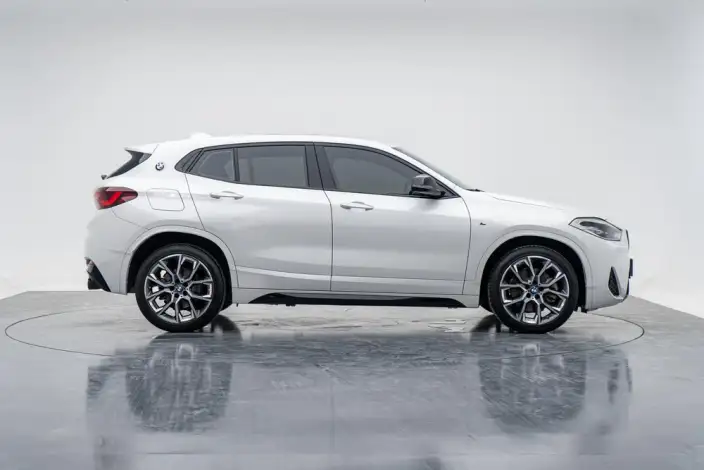 BMW X2 2021 Model Facelift sDrive25i Night Edition Edition – фото 8