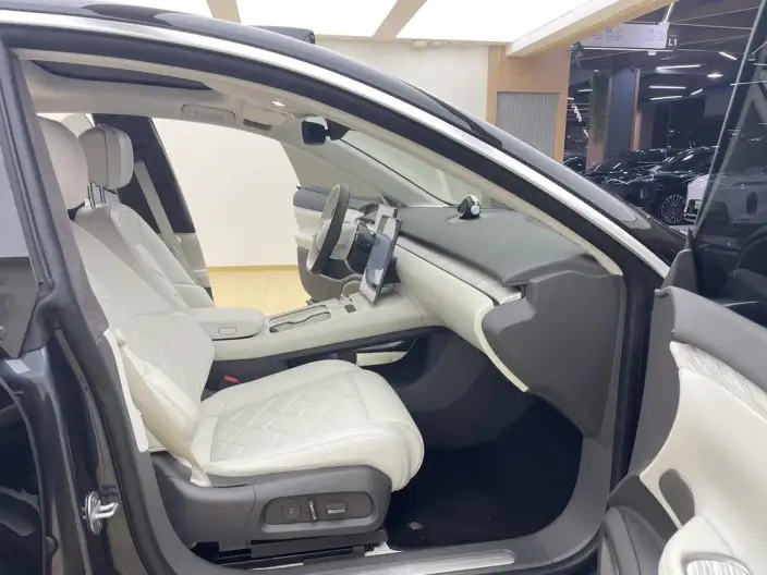 NIO ET7 2024 Model 75kWh Executive Signature Edition – фото 9