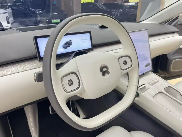 NIO ET7 2024 Model 75kWh Executive Signature Edition – фото 12