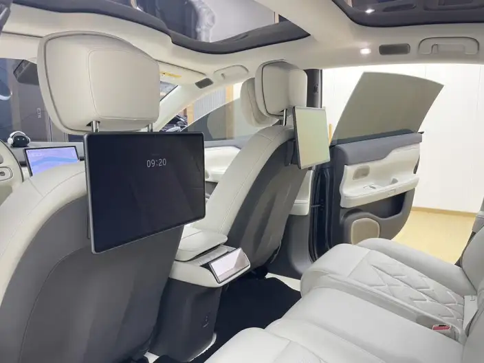 NIO ET7 2024 Model 75kWh Executive Signature Edition – фото 17