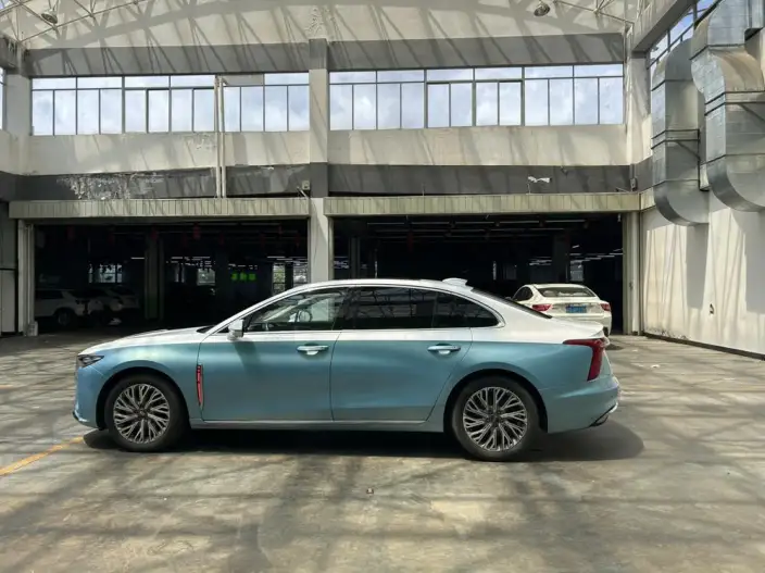 Hongqi H5 2023 Model 2.0T Automatic Flag Lead Edition – фото 4